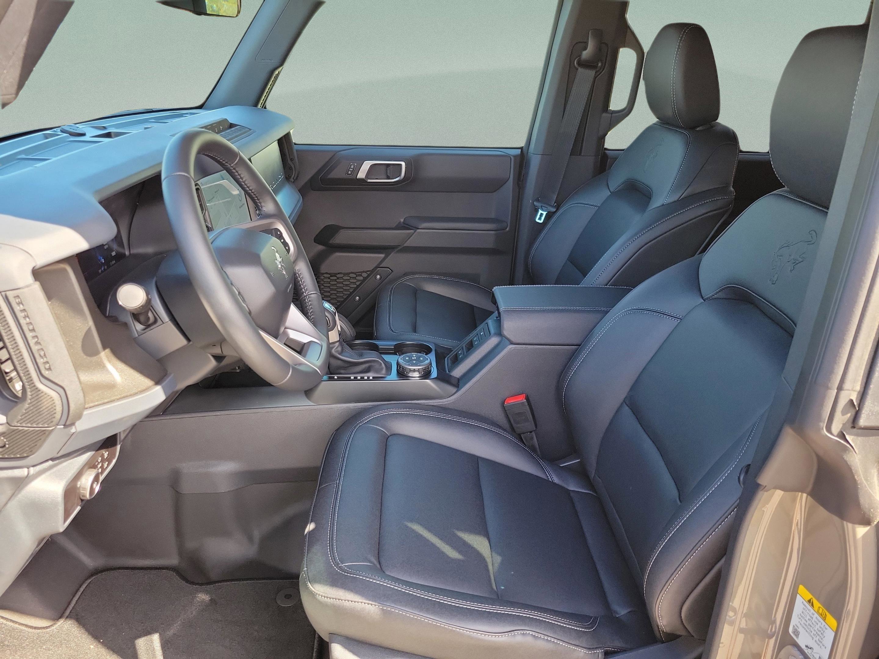 New 2025 Ford Bronco Big Bend w/ Black Diamond Package image 9