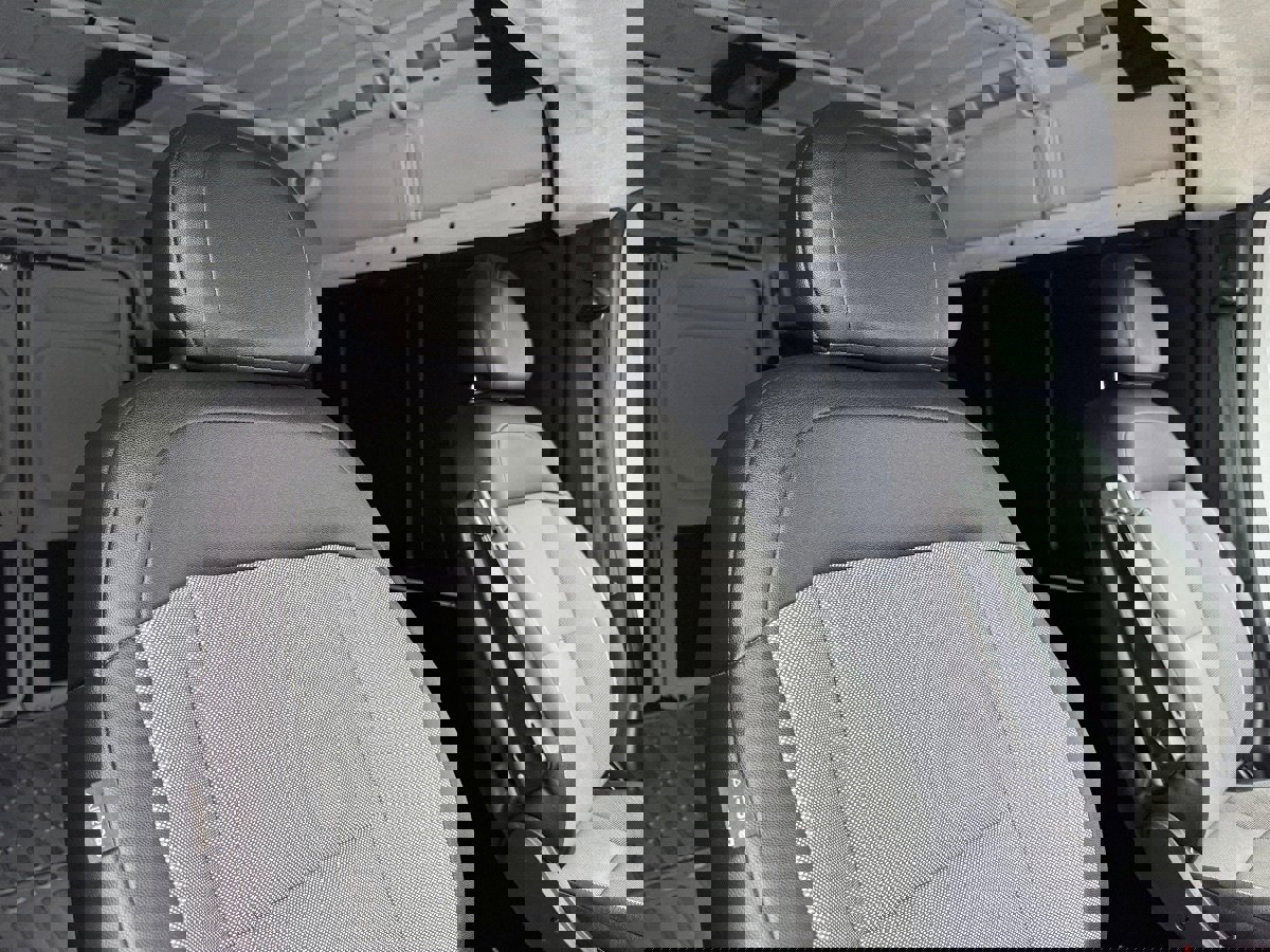 Used 2025 RAM ProMaster 2500 w/ Convenience Group image 15