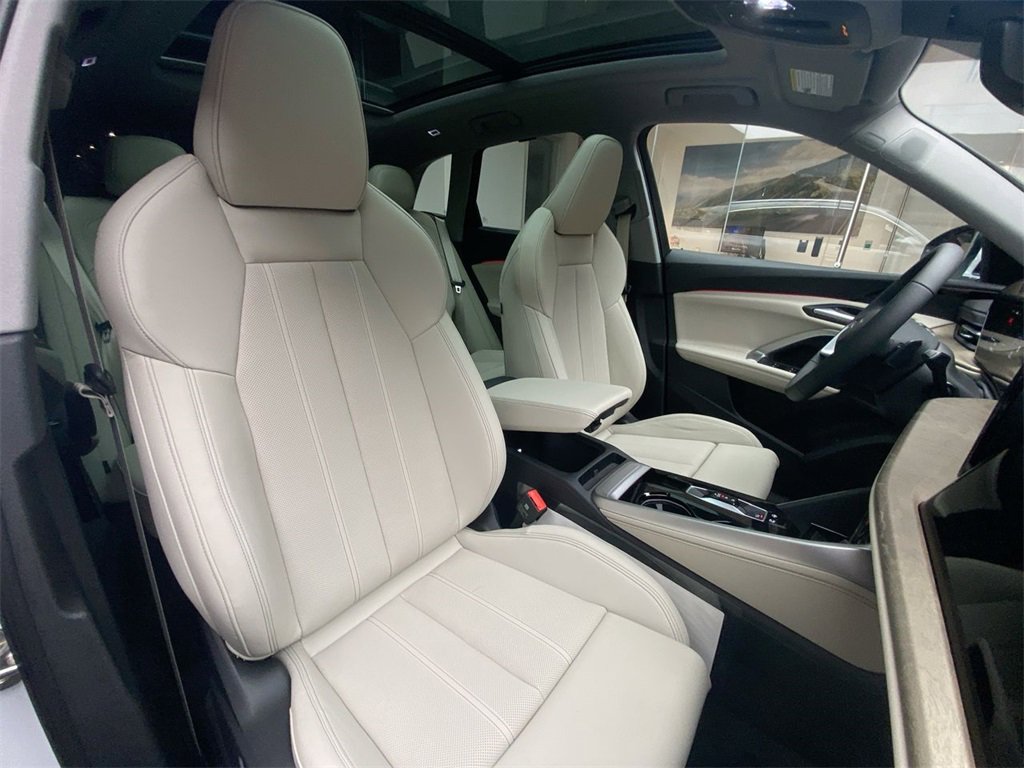 New 2025 Audi Q5 Premium Plus image 27