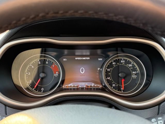 Used 2018 Jeep Cherokee Limited AWD/4WD image 17