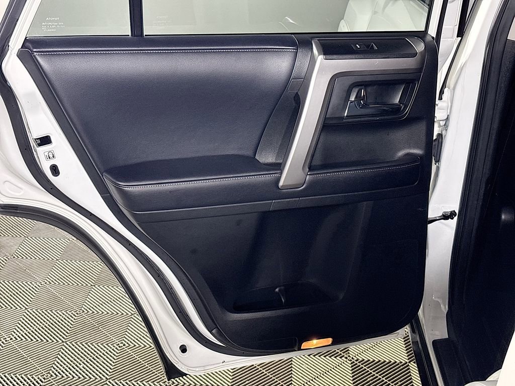 Used 2018 Toyota 4Runner SR5 Premium image 20