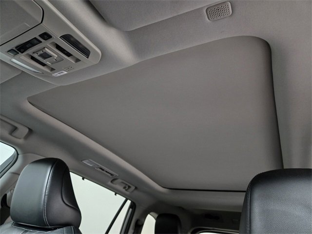 Used 2021 Toyota Highlander Platinum image 14