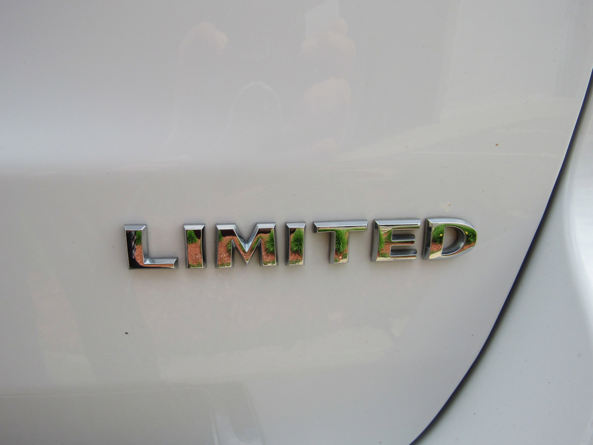 Used 2016 Jeep Grand Cherokee Limited AWD/4WD image 40