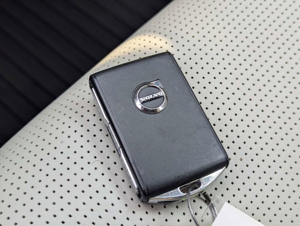 Used 2024 Volvo S90 B6 Ultimate w/ Protection Package Premier AWD/4WD image 29