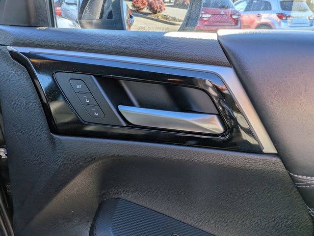 Used 2023 Mitsubishi Outlander SEL image 33