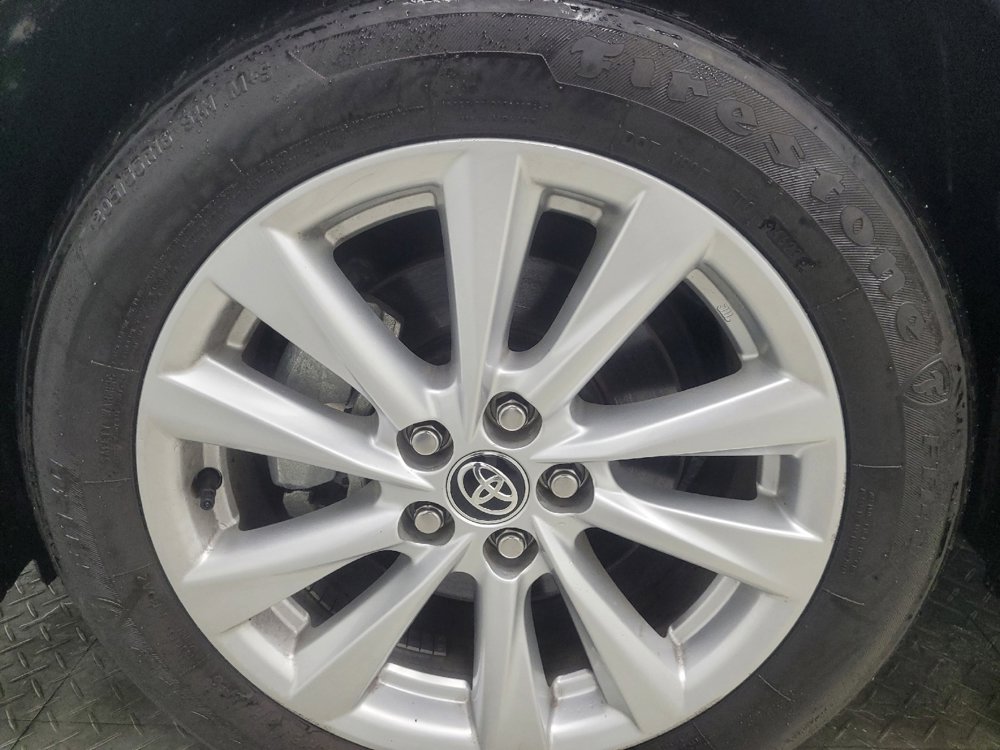 Used 2024 Toyota Corolla LE w/ LE Convenience Package FWD image 31