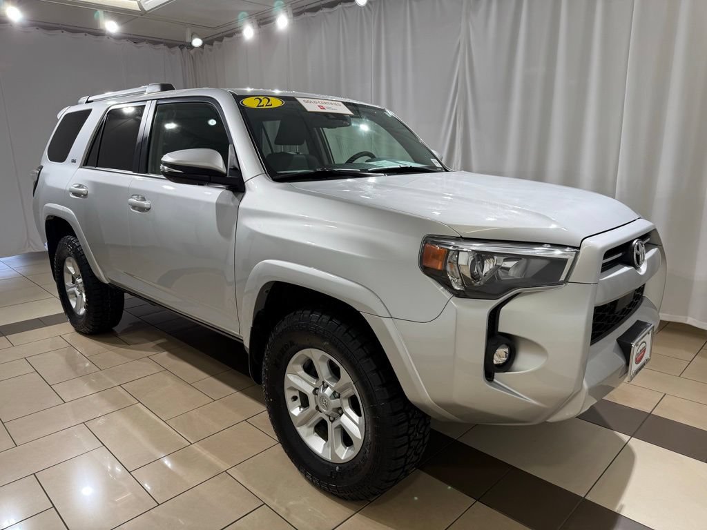 Certified 2022 Toyota 4Runner SR5 Premium w/ Moonroof Package AWD/4WD image 7