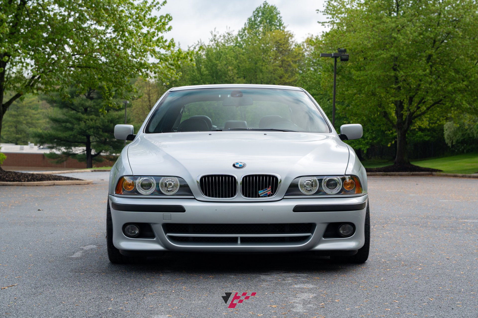 Used 2000 BMW 540i w/ M Sport Package RWD image 3
