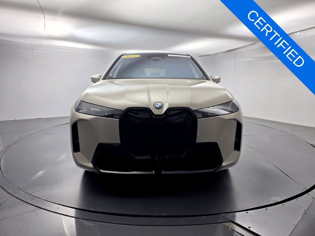Certified 2026 BMW iX xDrive60 w/ M Sport Package AWD/4WD image 2