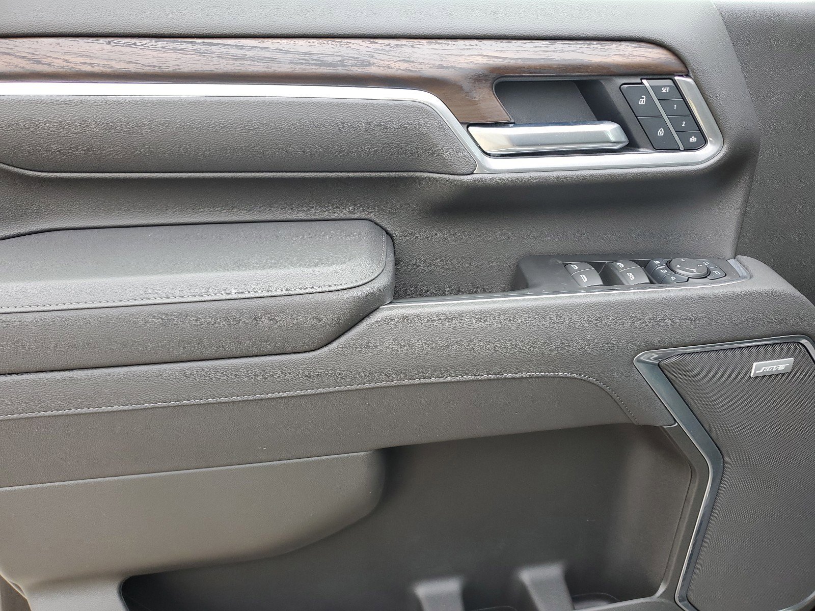 New 2025 GMC Sierra 2500 SLT w/ SLT Convenience Package image 23