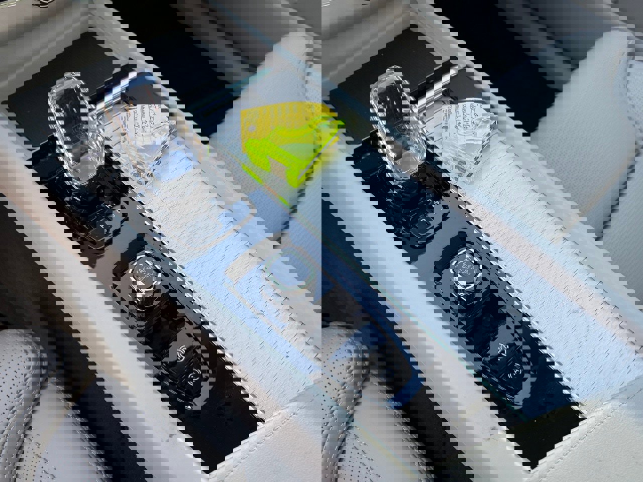 New 2026 Volvo XC60 T8 Ultra w/ Protection Package Premier image 14