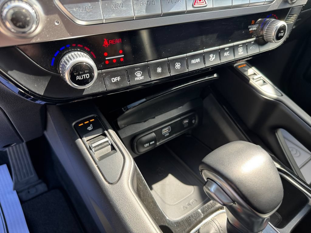 Certified 2024 Kia Telluride S w/ S Sunroof Package AWD/4WD image 30