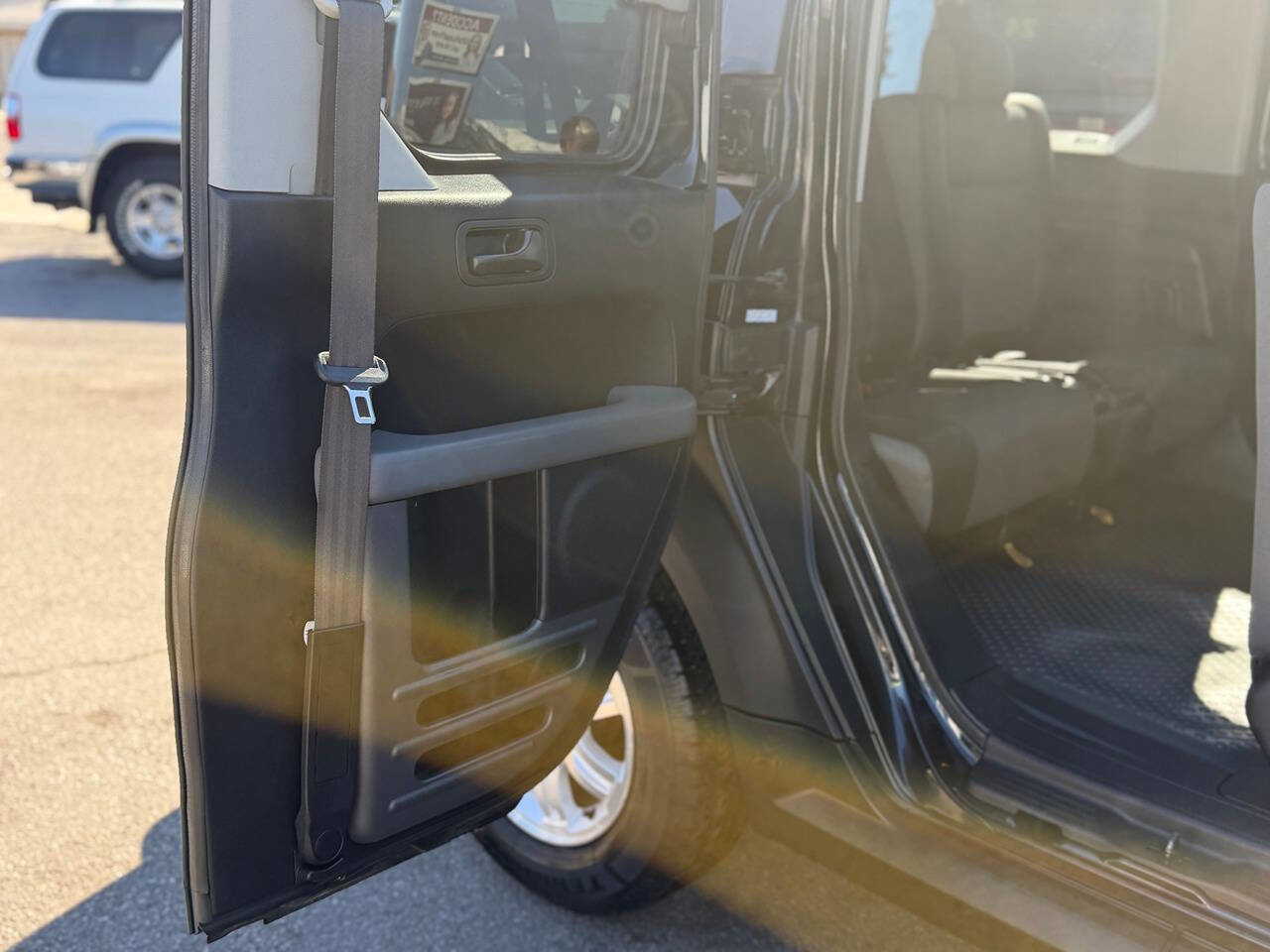 Used 2006 Honda Element EX image 31