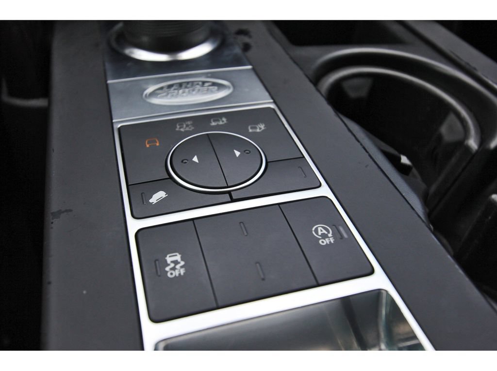 Used 2020 Land Rover Discovery SE AWD/4WD image 24
