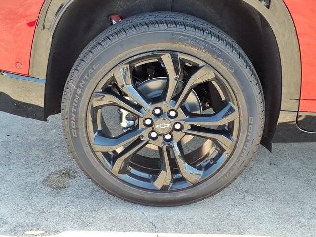 New 2027 Chevrolet Traverse RS w/ LPO, Floor Liner Package FWD image 20