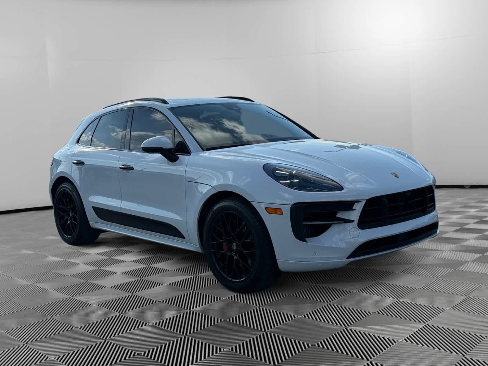 Used 2020 Porsche Macan GTS AWD/4WD image 7