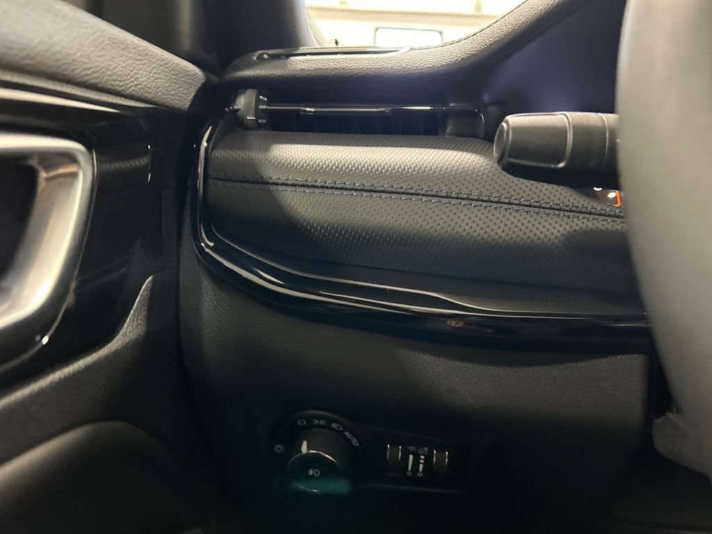 New 2026 Jeep Compass Latitude image 19