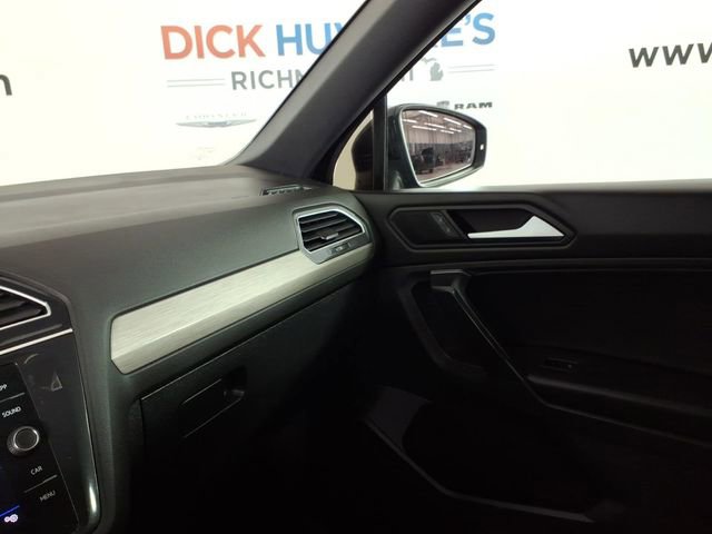 Used 2021 Volkswagen Tiguan SE R-Line w/ 3rd Row Seat Package image 22