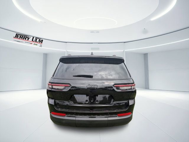 New 2025 Jeep Grand Cherokee L Limited w/ Black Appearance Package image 4