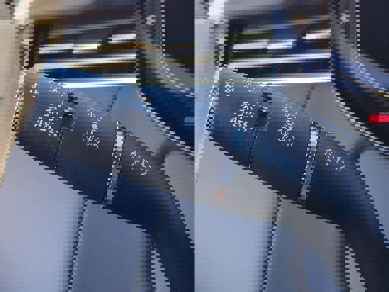 New 2025 Land Rover Range Rover Sport Dynamic SE image 27