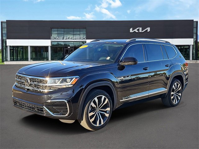 Used 2022 Volkswagen Atlas SEL Premium image 2