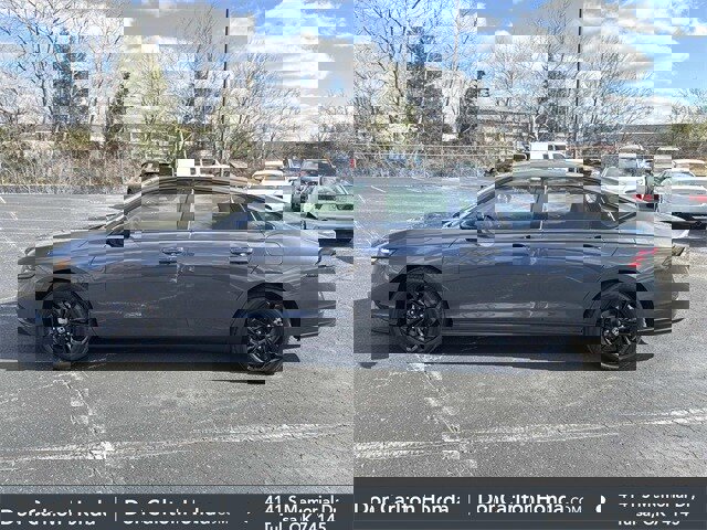 Certified 2025 Honda Accord SE image 9