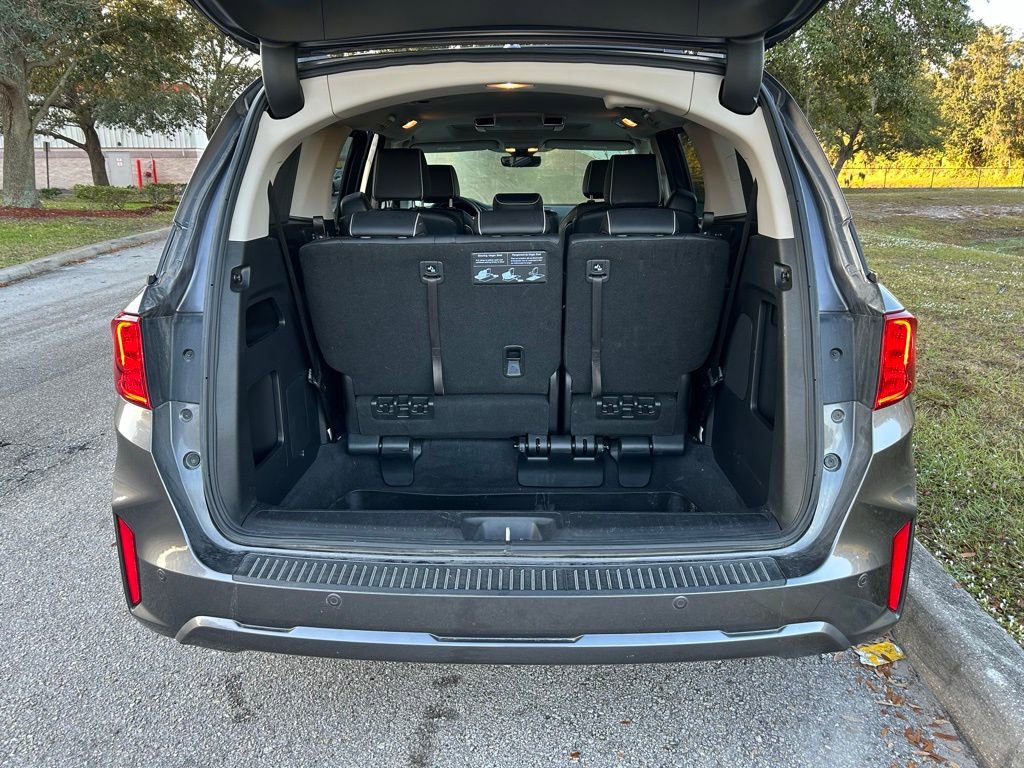 Used 2025 Honda Odyssey Elite image 10