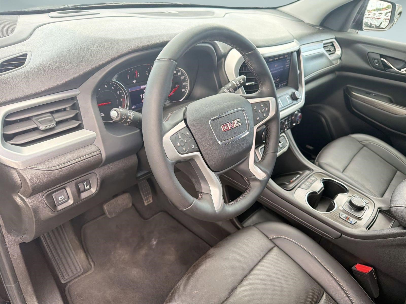 Used 2023 GMC Acadia SLT w/ Elevation Edition AWD/4WD image 4