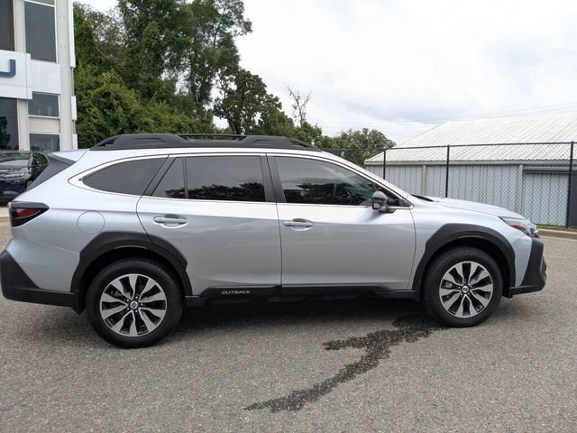Used 2025 Subaru Outback Limited w/ Popular Package #2 AWD/4WD image 22