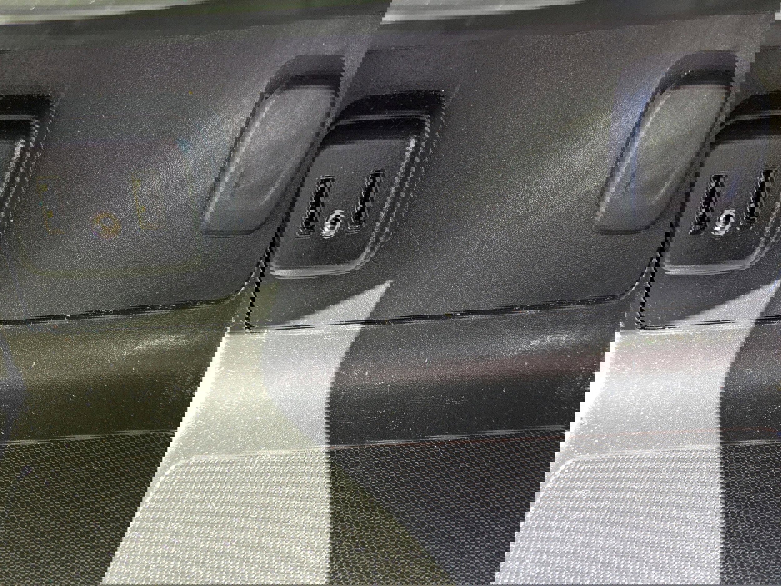 Used 2020 GMC Canyon SLE w/ Elevation Edition image 26