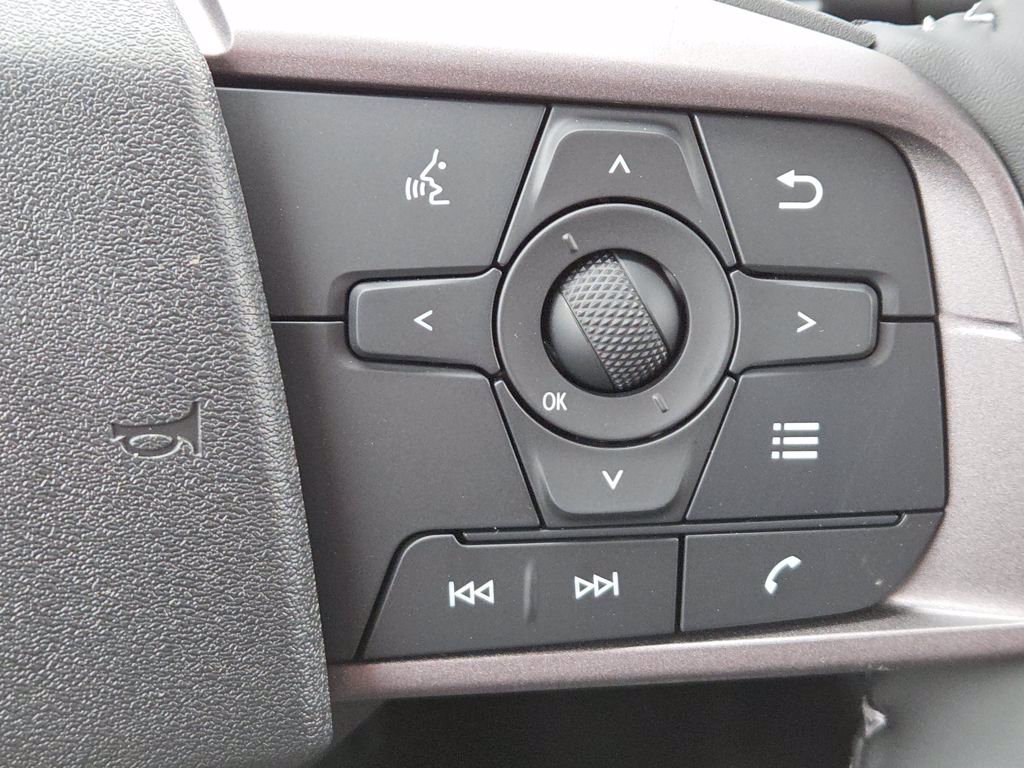 New 2026 Nissan Sentra SV w/ SV Convenience Package FWD image 28