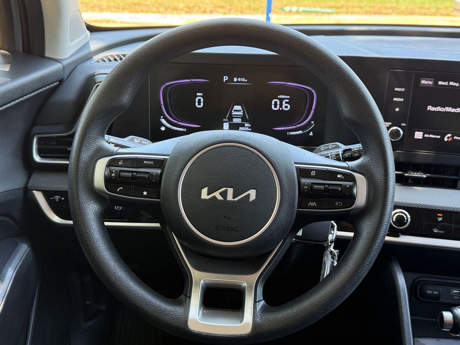 Used 2025 Kia Sportage LX FWD image 28