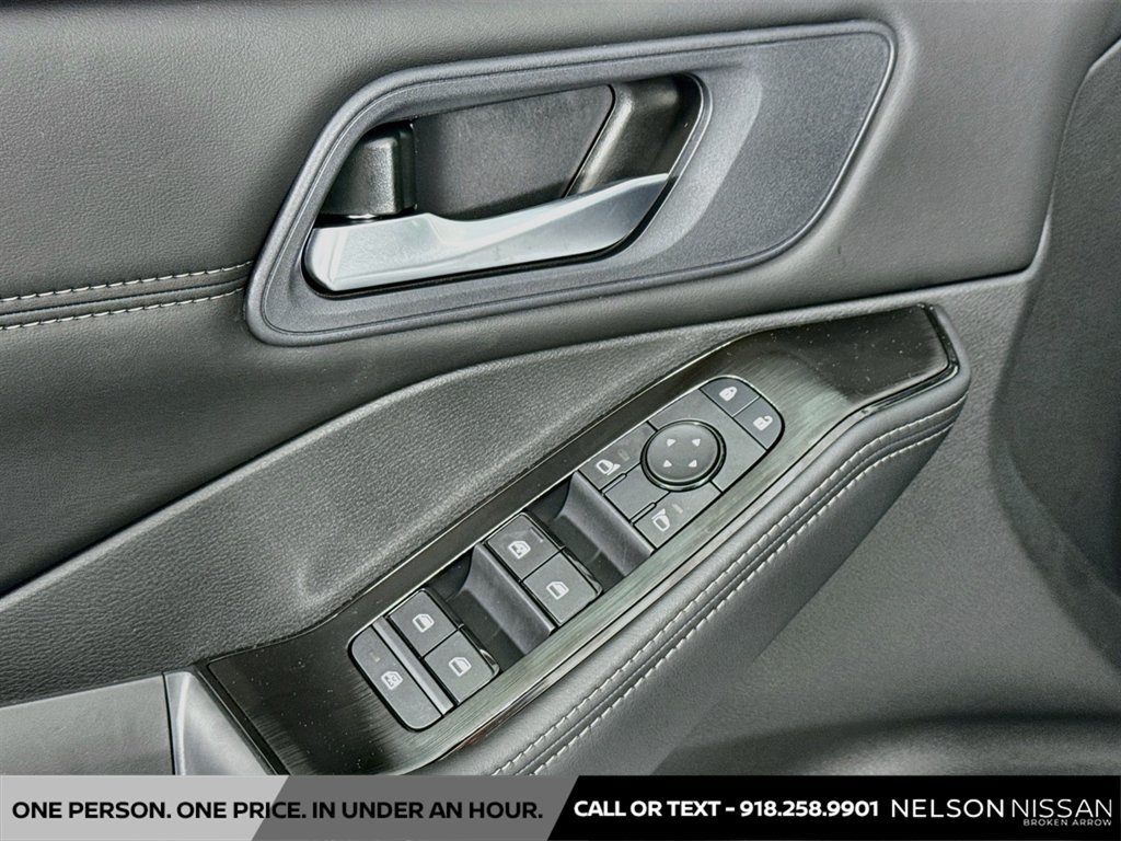 New 2026 Nissan Rogue Dark Armor FWD image 17