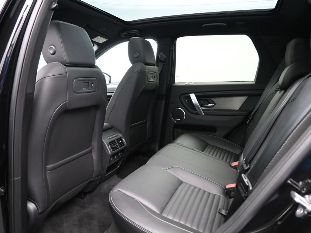 Used 2025 Land Rover Discovery Sport Dynamic SE AWD/4WD image 25