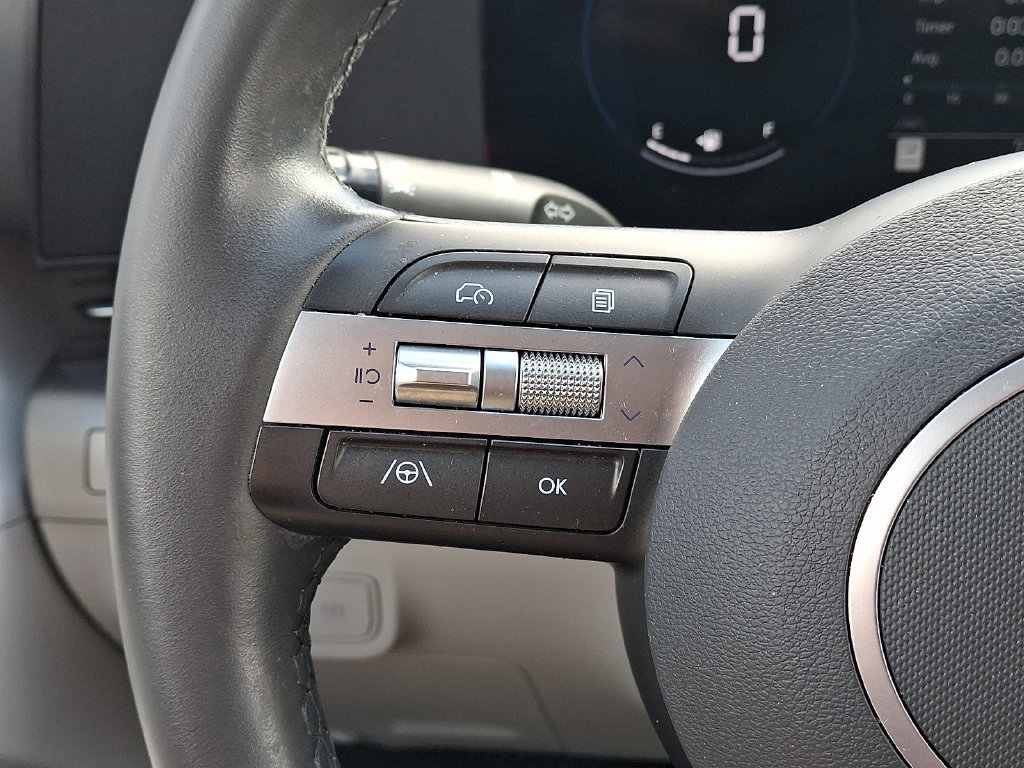 Certified 2024 Hyundai Kona SEL AWD/4WD image 21