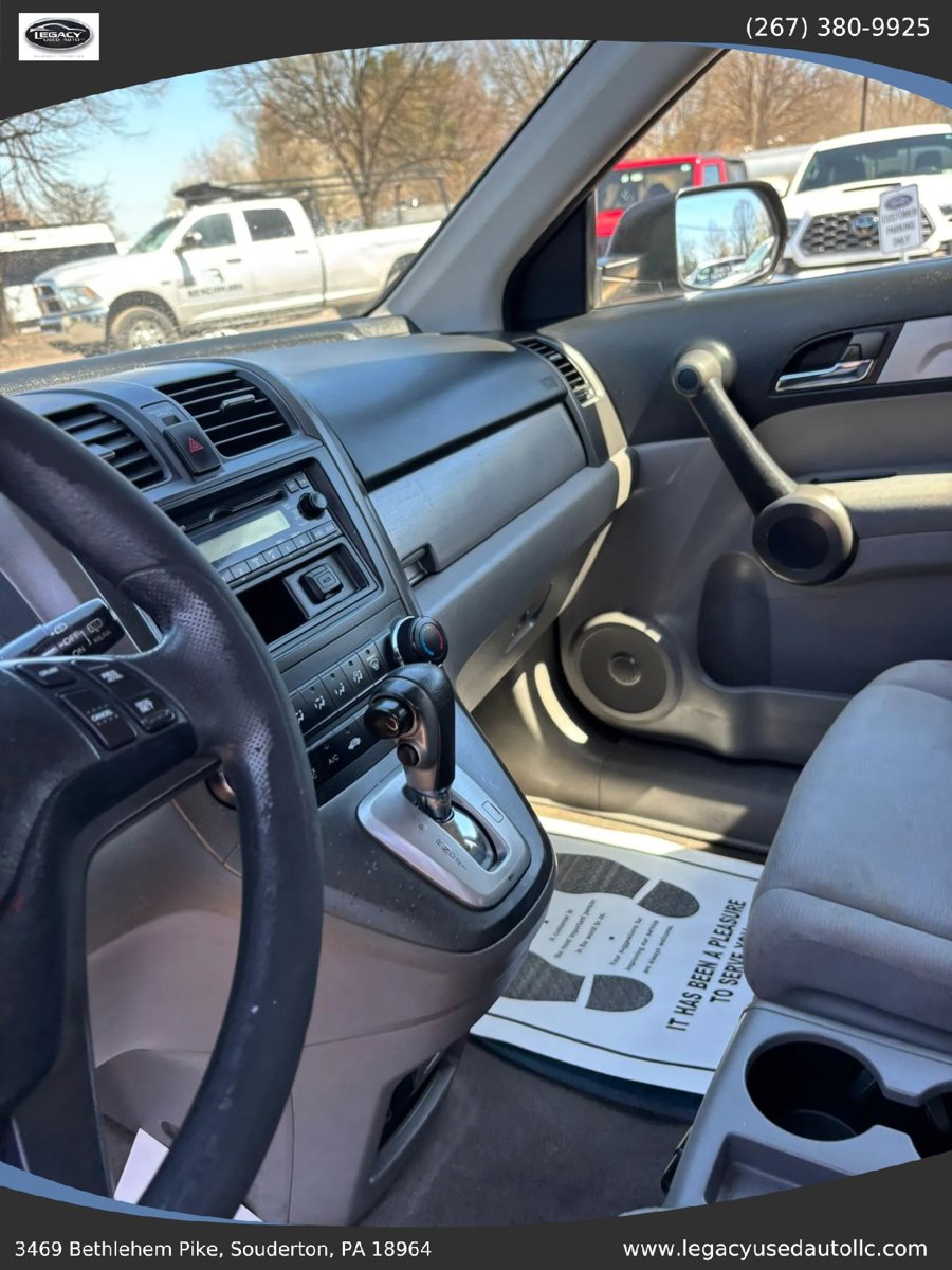 Used 2010 Honda CR-V LX image 17