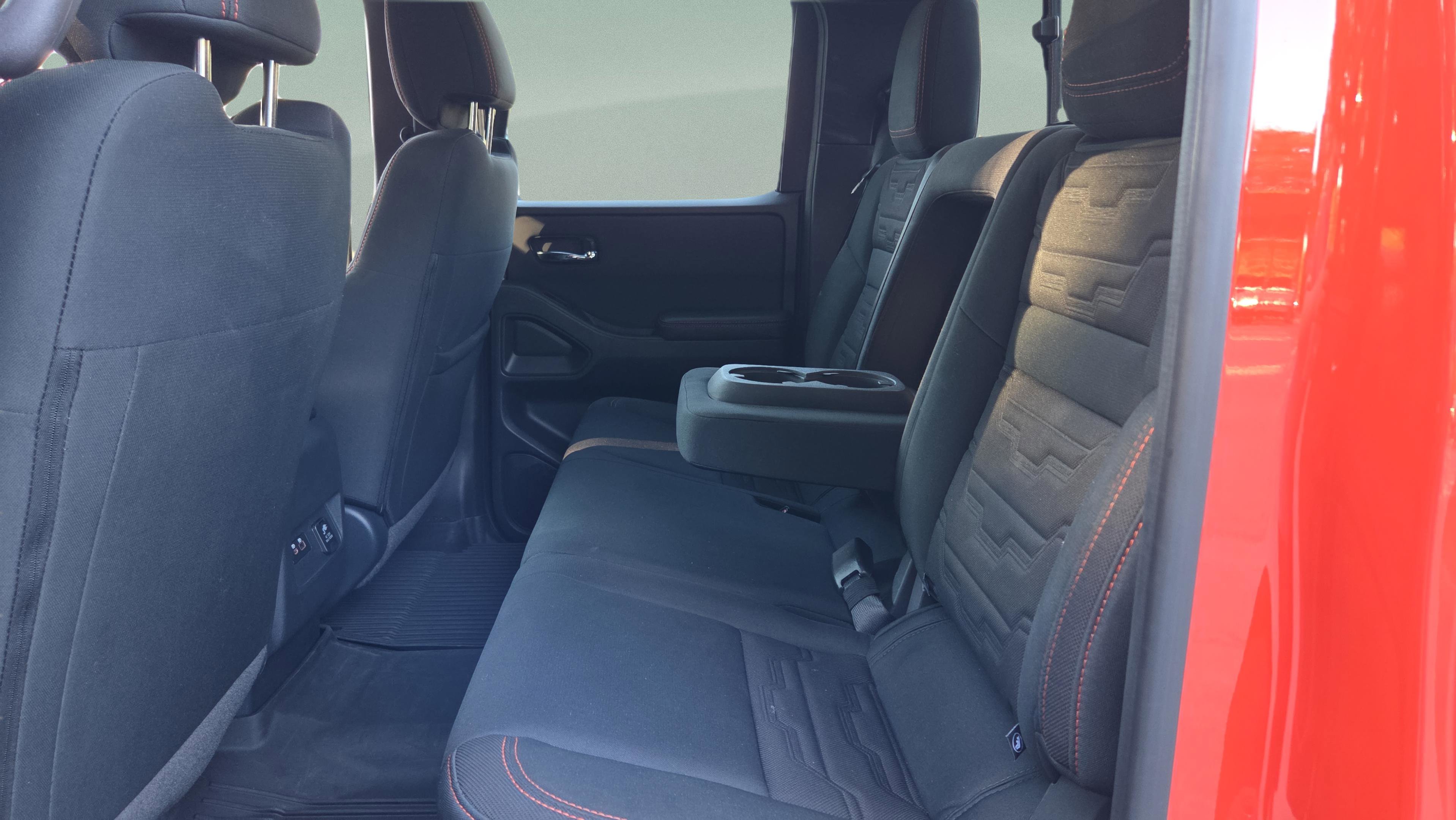 Used 2025 Nissan Frontier Pro-X w/ Pro Convenience Package RWD image 10