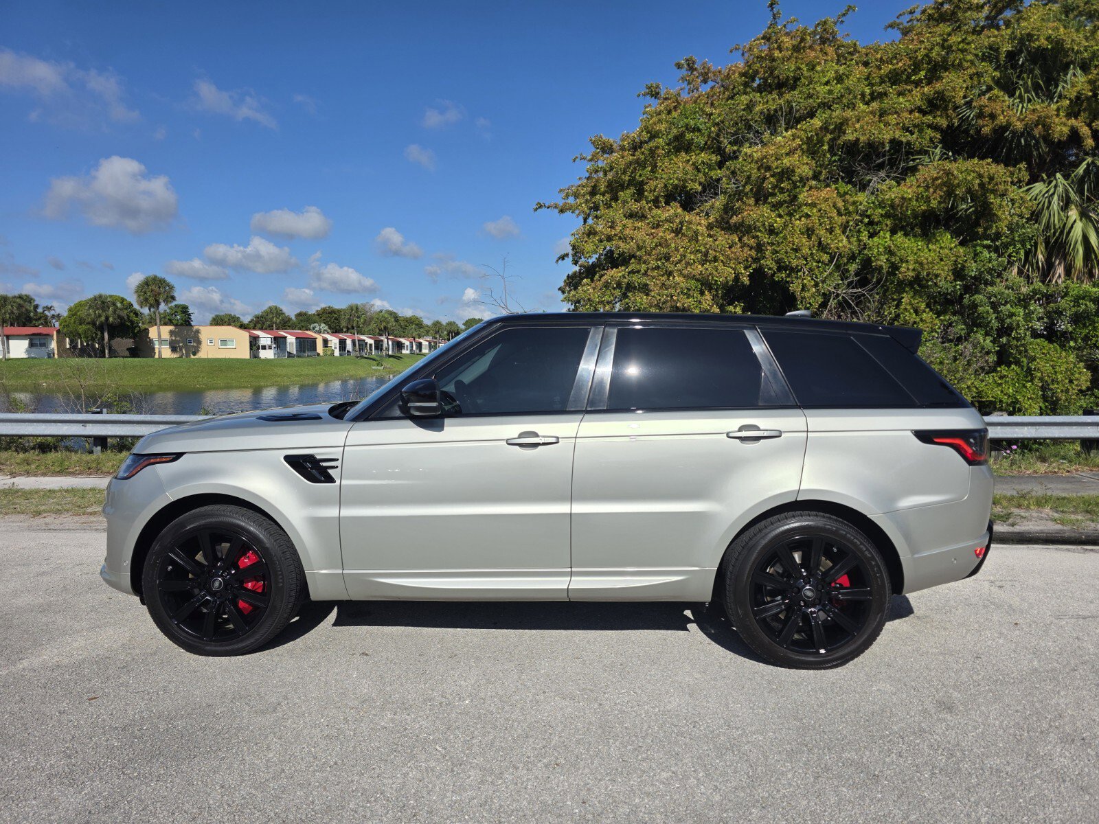 Used 2020 Land Rover Range Rover Sport HST AWD/4WD image 7