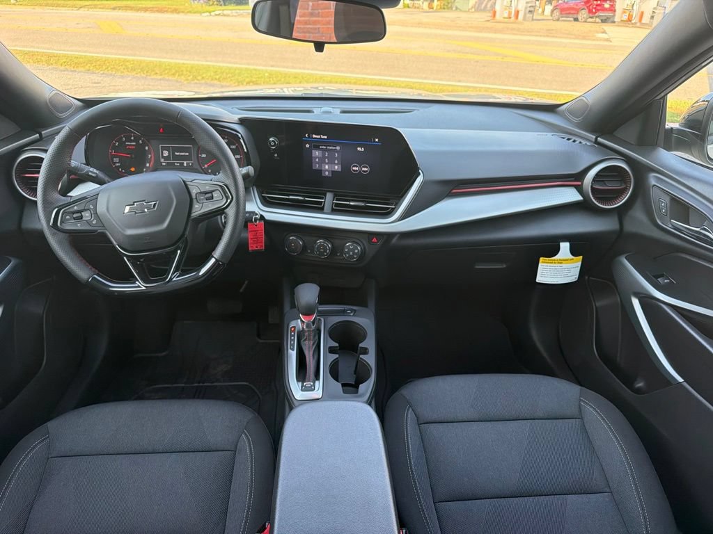 New 2026 Chevrolet Trax RS w/ Sunroof Package FWD image 15