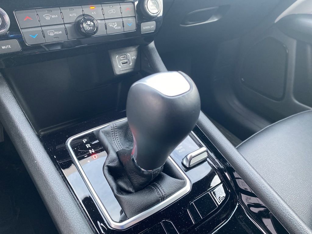 Certified 2025 Jeep Compass Limited image 11