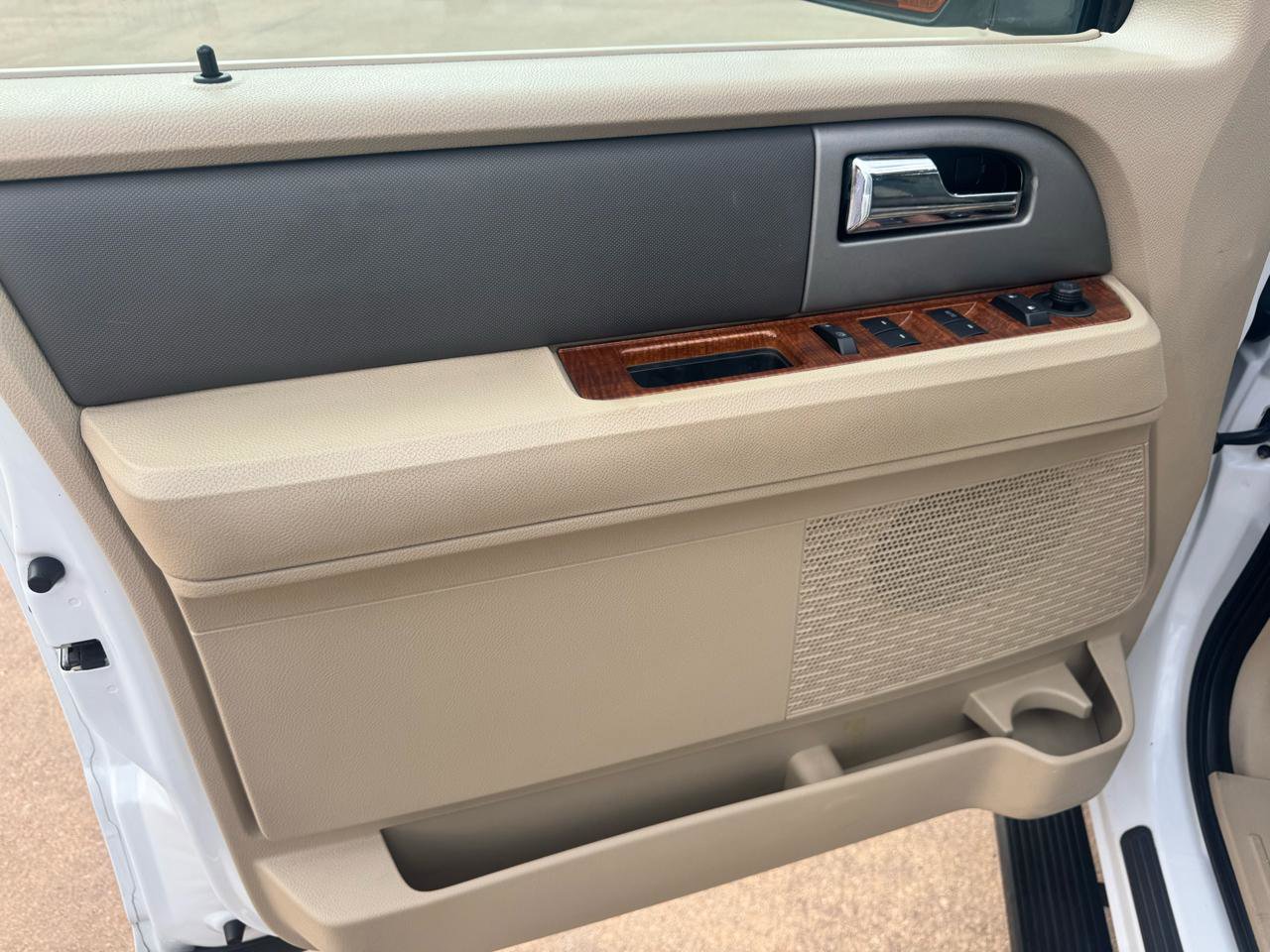 Used 2007 Ford Expedition Eddie Bauer RWD image 16