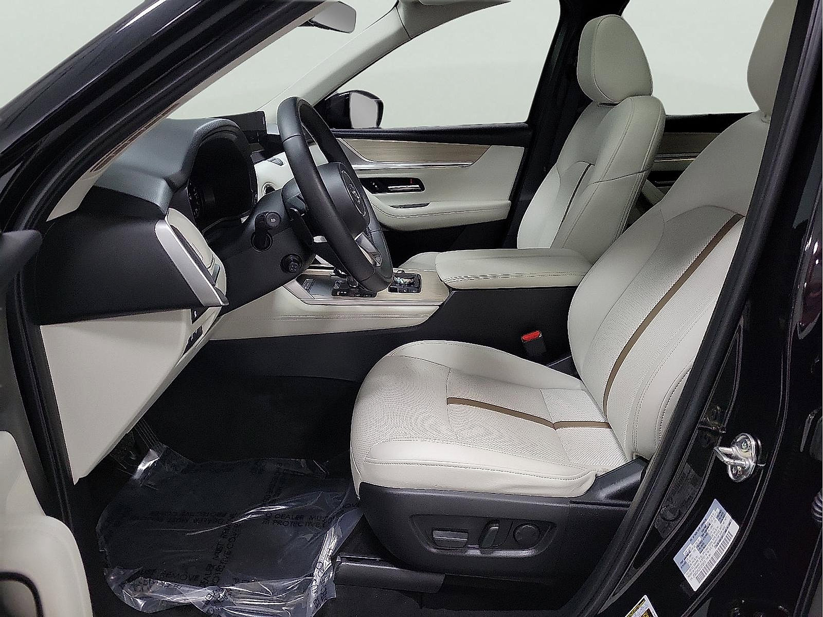 Used 2025 MAZDA CX-90 3.3 Turbo S w/ Premium Package image 12