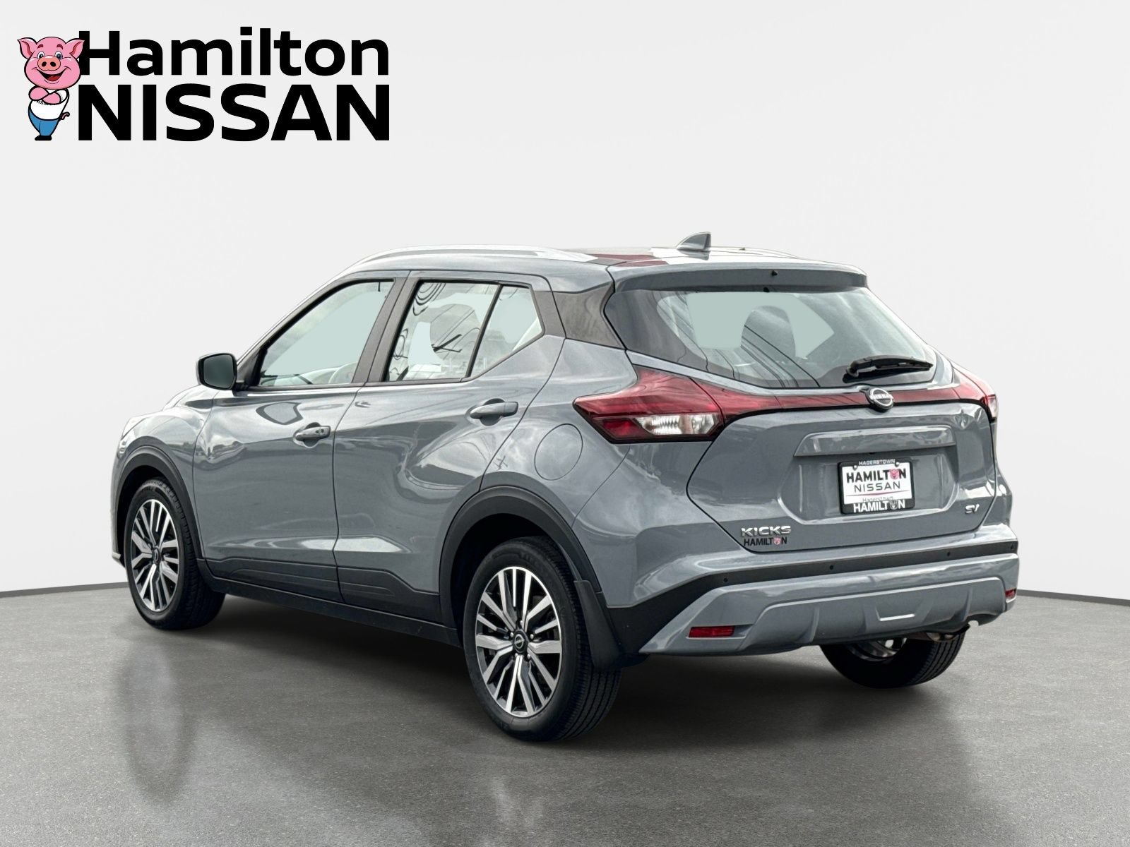 Used 2023 Nissan Kicks SV FWD image 4
