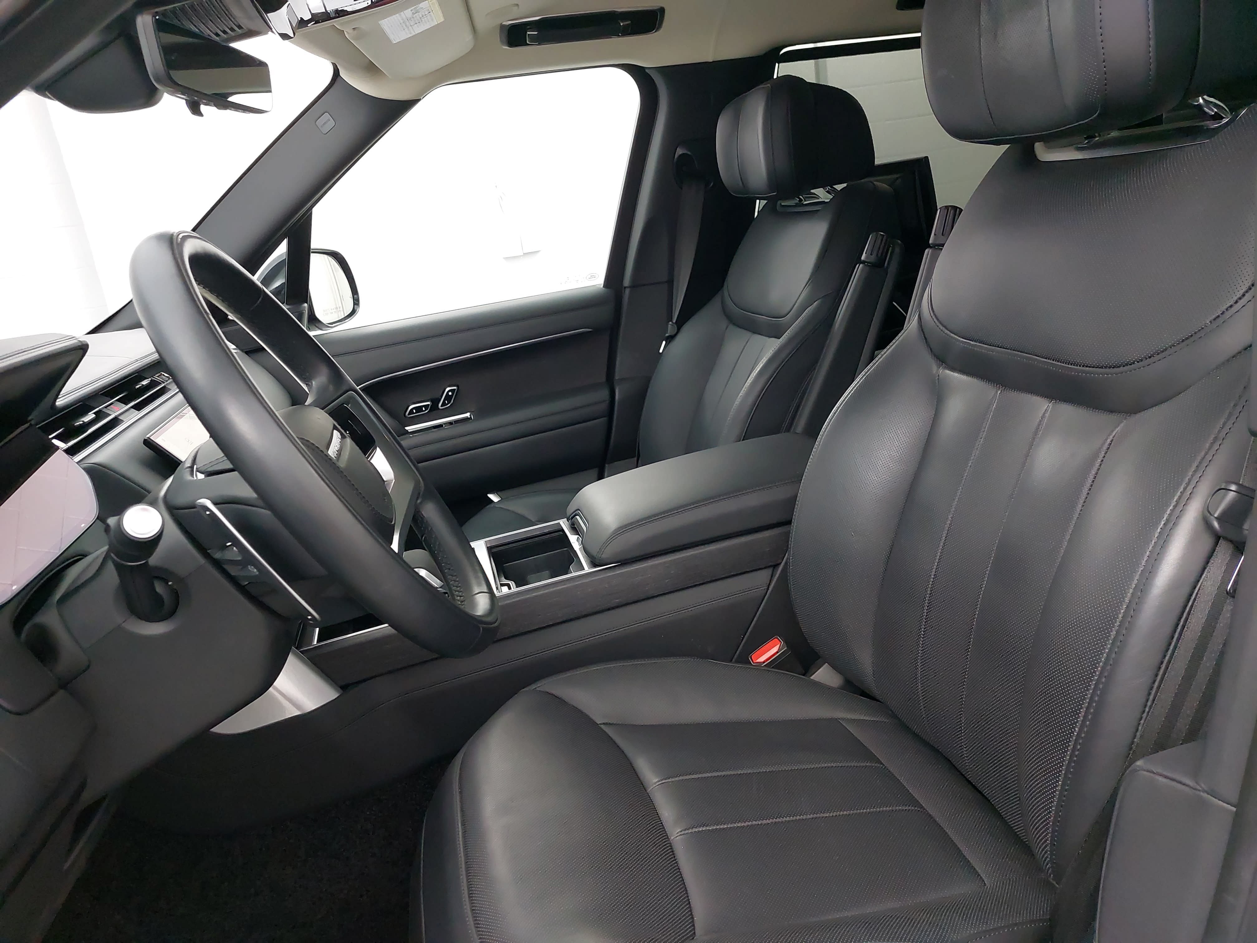 Used 2023 Land Rover Range Rover Long Wheelbase Autobiography AWD/4WD image 5