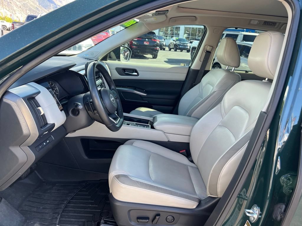 Used 2023 Nissan Pathfinder SL w/ SL Premium Package FWD image 26