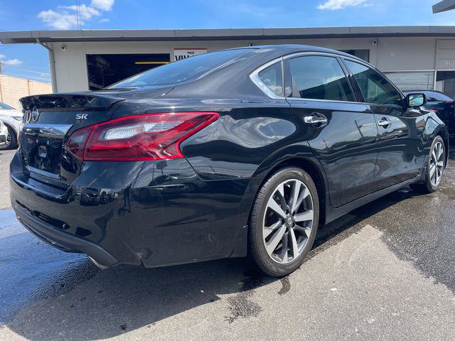 Used 2017 Nissan Altima 2.5 SR FWD image 3