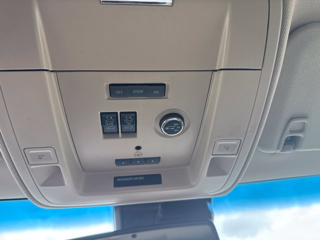 Used 2016 Chevrolet Suburban LTZ AWD/4WD image 30
