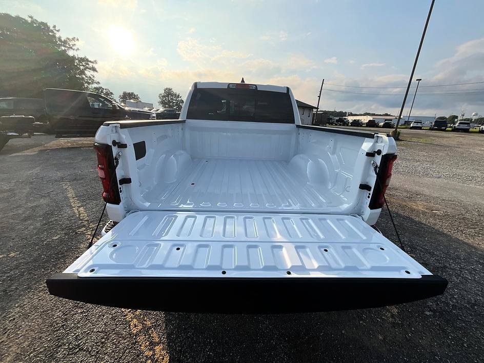 New 2026 RAM 1500 Big Horn w/ Night Edition AWD/4WD image 7