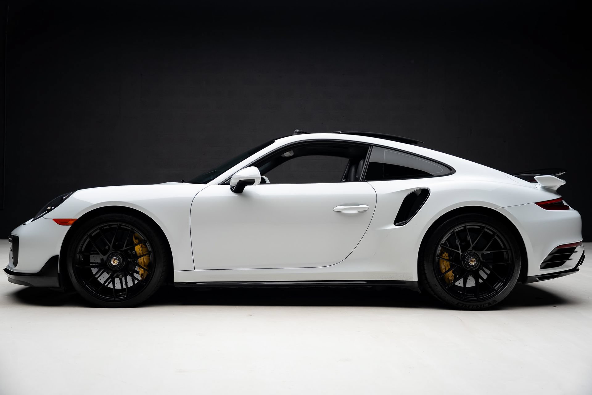 Used 2017 Porsche 911 Turbo S AWD/4WD image 19