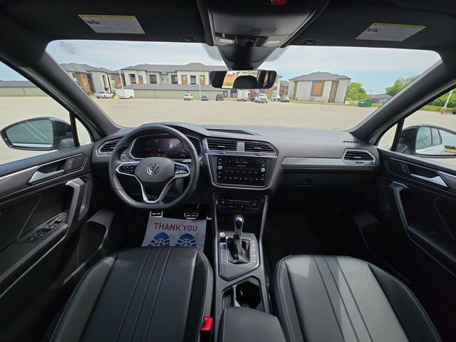 Used 2023 Volkswagen Tiguan SE R-Line FWD image 27